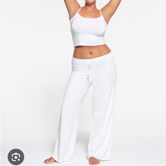 SKIMS Other - SKIMS SKIMS SLEEP PANT SIZE 2X NWT color snow